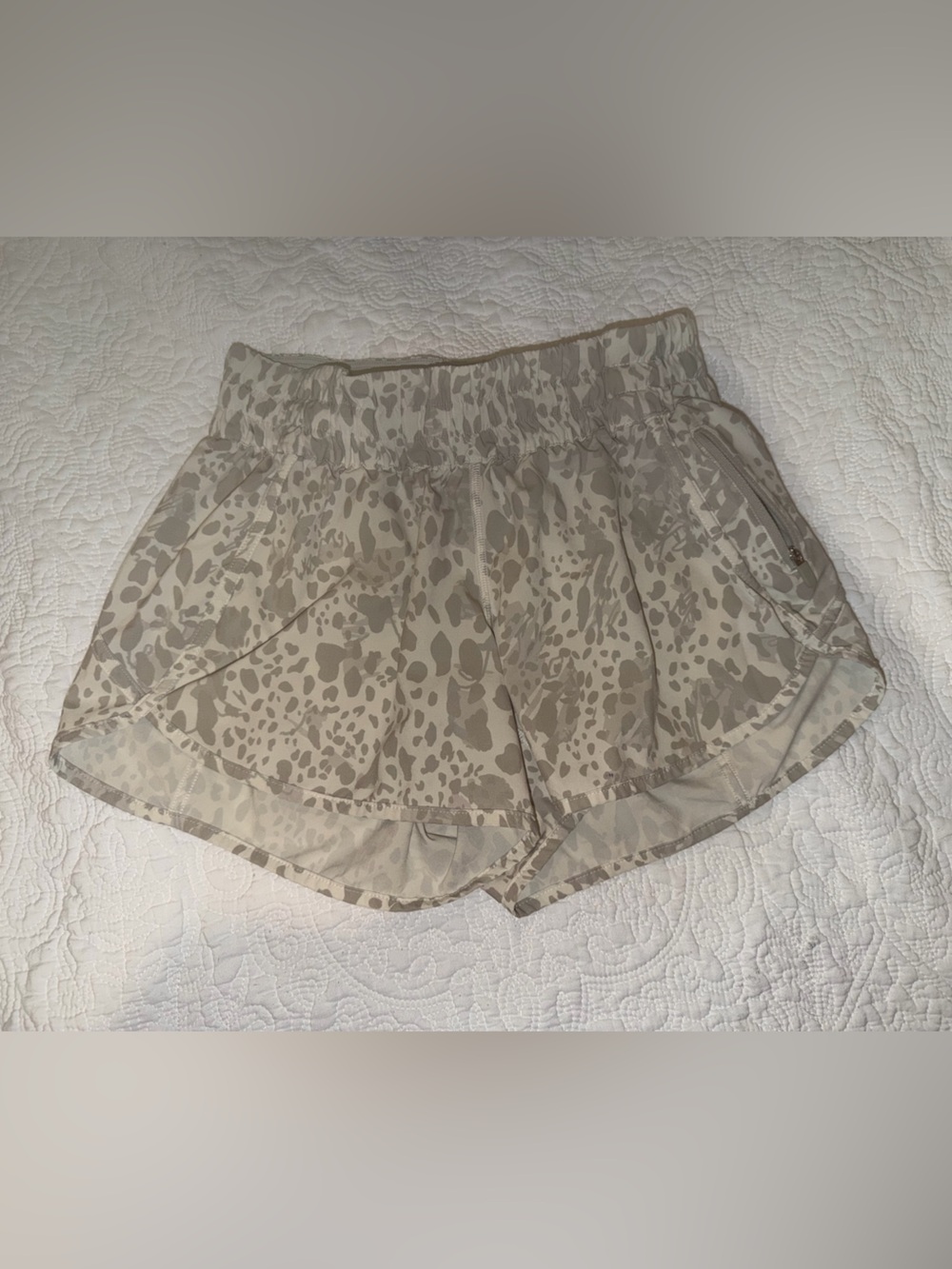 lululemon athletica Animal-Print hotty hots